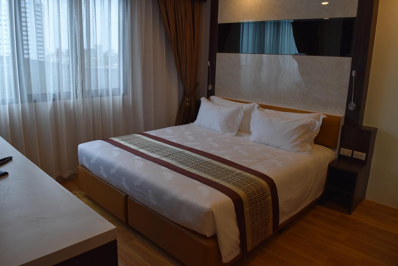 Golden Jomtien Beach Hotel Exterior photo